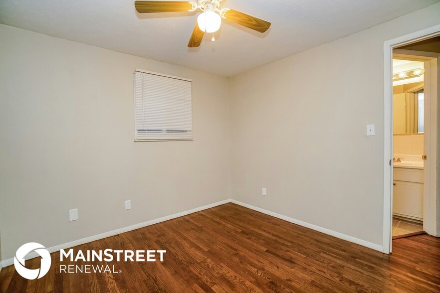 Building Photo - 1428 Burnley Square S