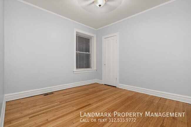 Building Photo - 4144 N Mozart St