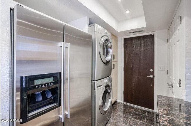 Building Photo - 10415 North 11th St