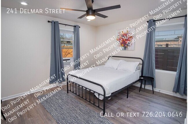 Building Photo - Adorable 2BR Home Close to Riverwalk and Downtown