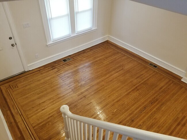 Building Photo - 5725 Broomall St