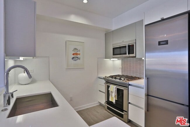 Building Photo - 11776 Idaho Ave