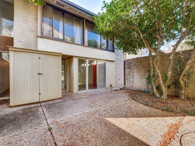 Building Photo - 1800 Navajo Pl