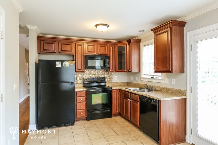 Building Photo - 116 Commons Dr