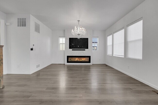 Building Photo - $3,050.00, 4-bed, 3.5-bath, located in Aurora with beautiful finishes.