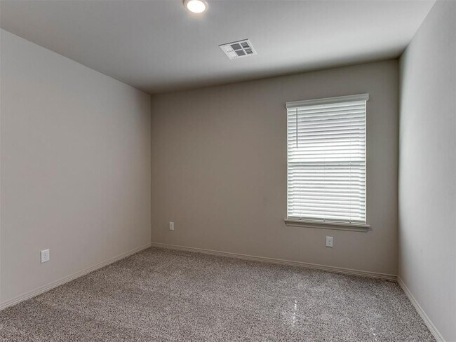 Building Photo - 10645 SW 18th St