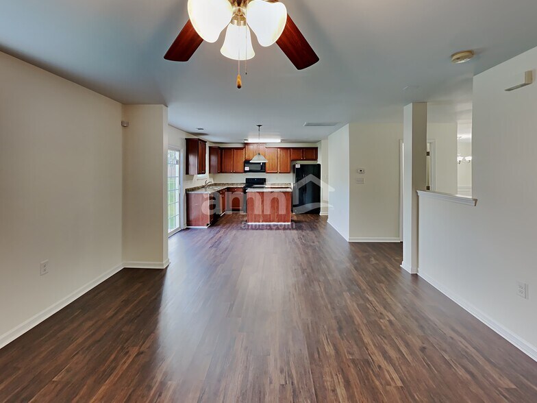 Building Photo - 12814 Settlers Trail Ct