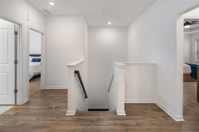 Building Photo - 1740 Wellston Dr