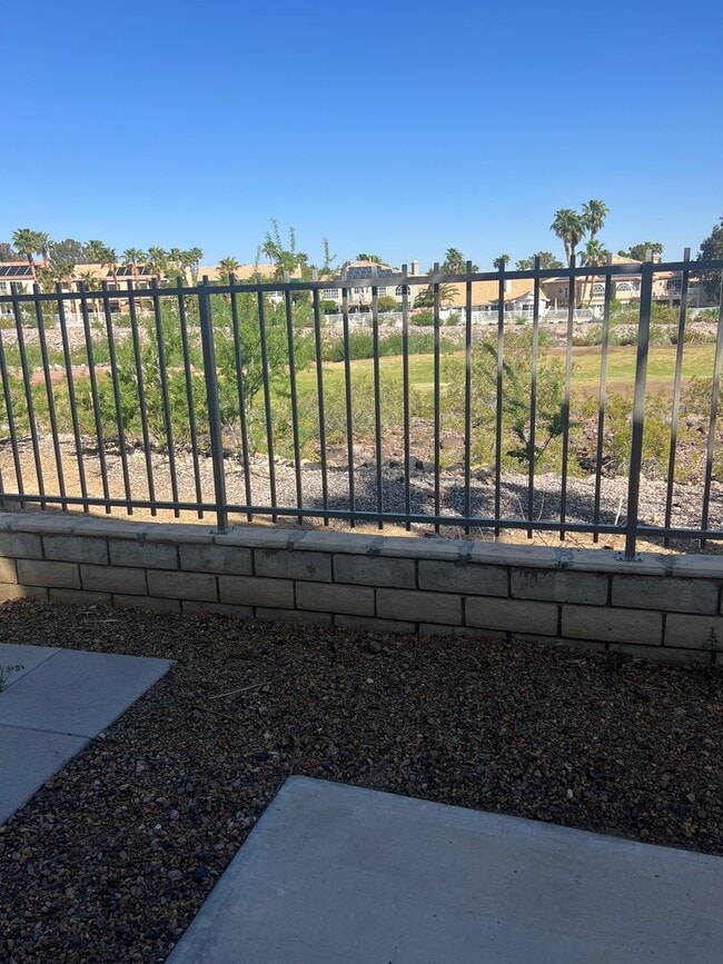 Building Photo - Renovated Green Valley Gated Home