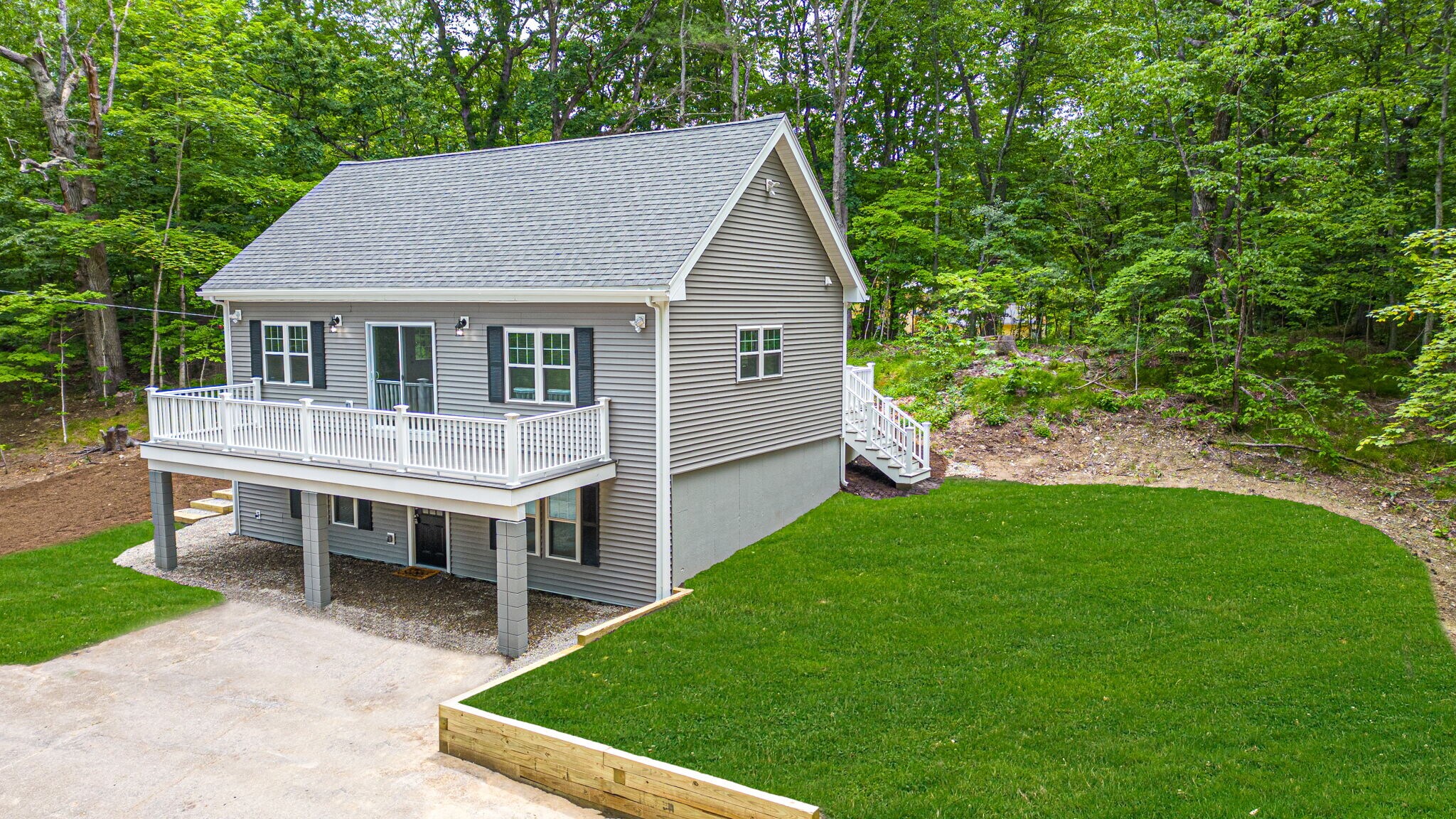 Building Photo - 130 Rocklawn Ave