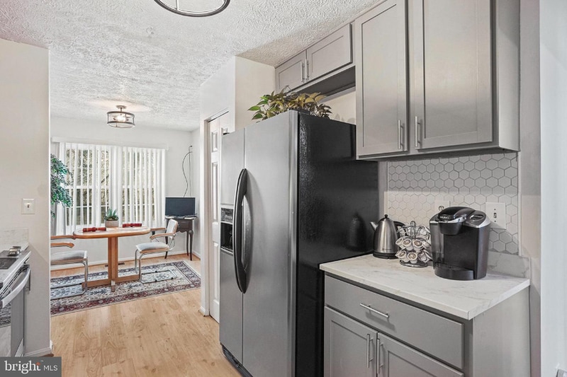 Building Photo - 16151 Brookmead Ct