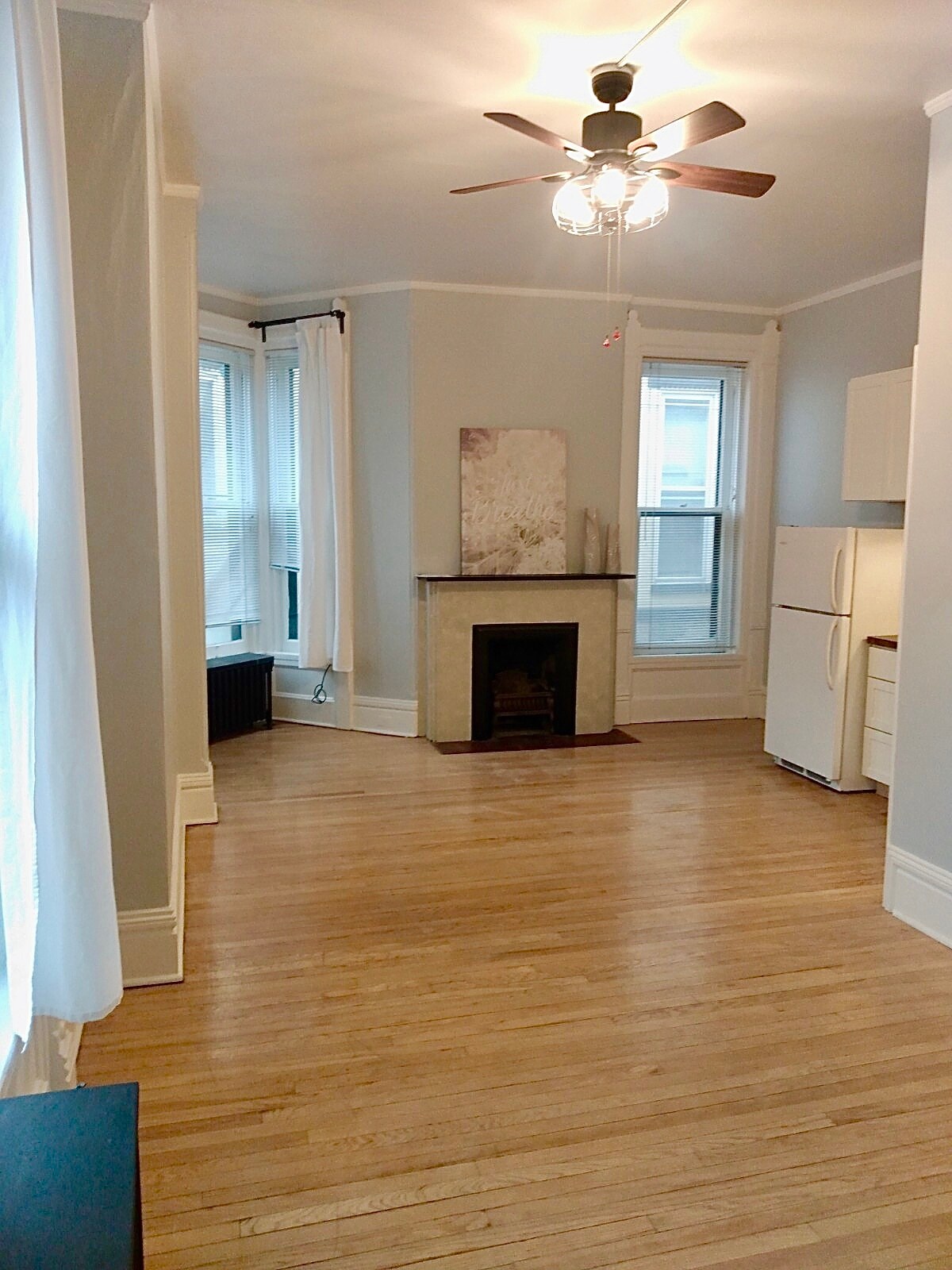 S1 Living Area - Lafayette Apartment Homes