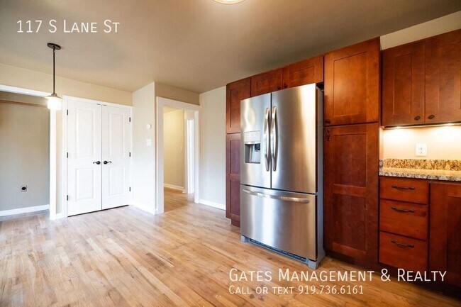 Building Photo - 117 S Lane St