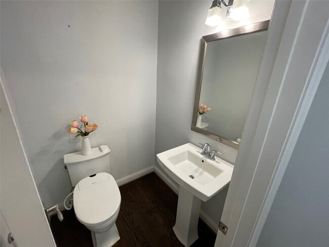 Building Photo - 15622 Broad St