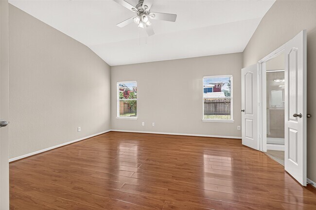 Building Photo - 430 Dockside Terrace