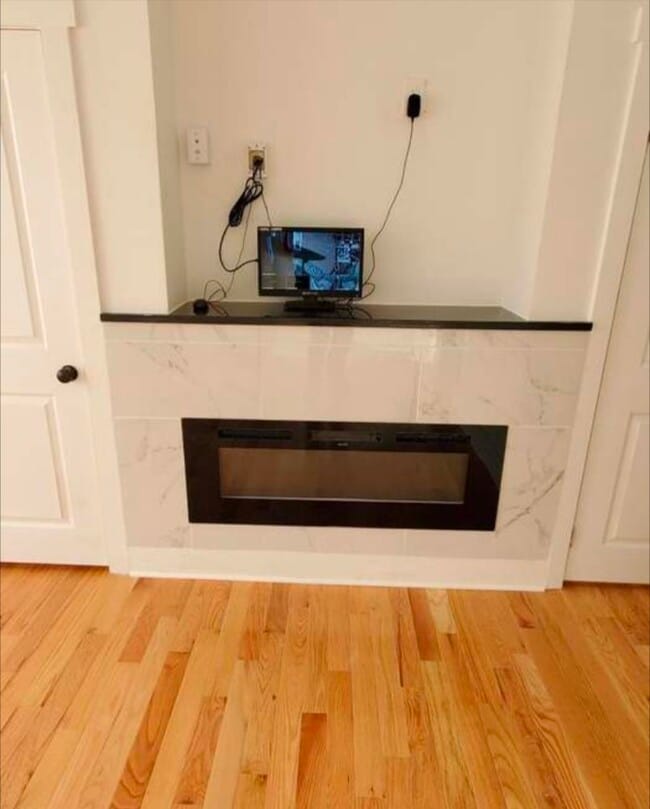 Building Photo - 5425 Catharine St