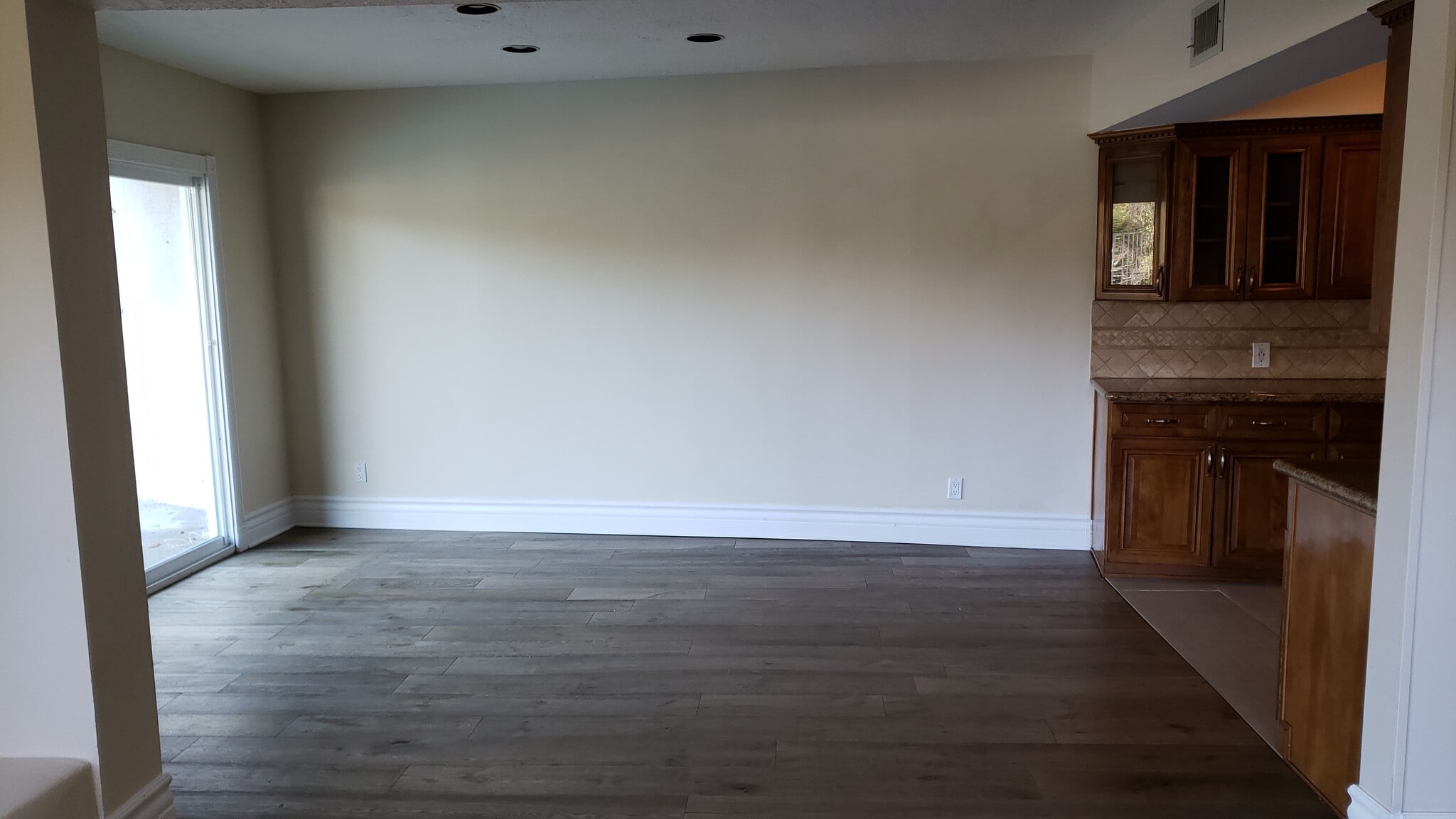 Building Photo - 18610 Paseo Nuevo Dr