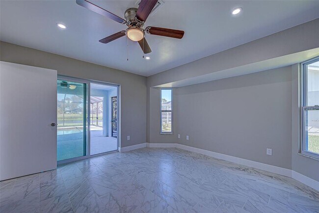 Building Photo - 7379 Snow Dr