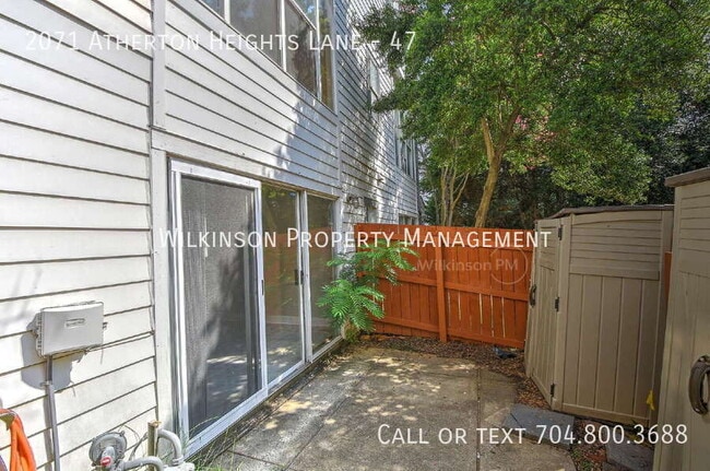 Building Photo - 2071 Atherton Heights Ln