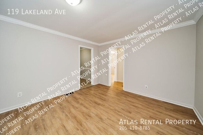 Building Photo - 119 Lakeland Ave