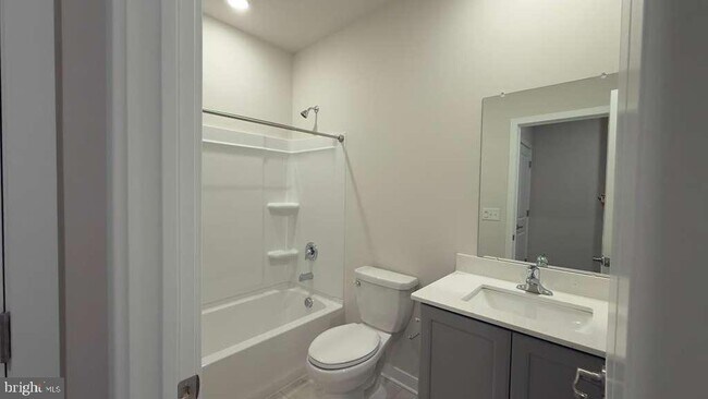 Building Photo - 1 Wafer Aly