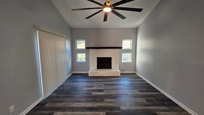 Building Photo - 263 Mooring Cir