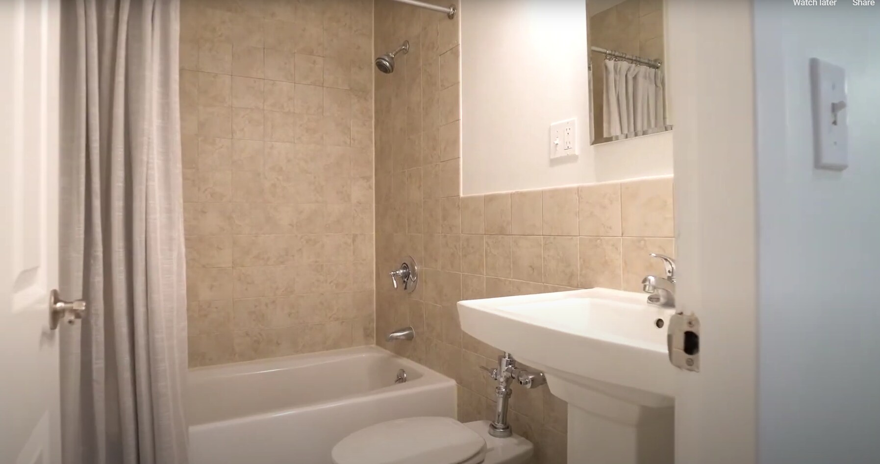 Building Photo - 104 Warren St