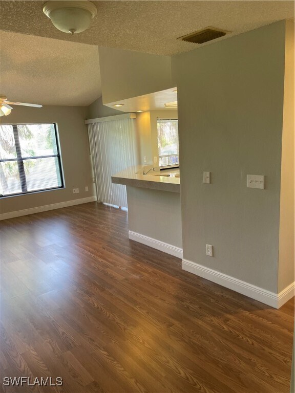 Building Photo - 13331 Greengate Blvd