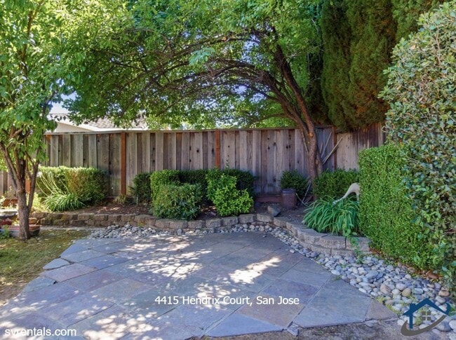Building Photo - 4415 Hendrix Ct