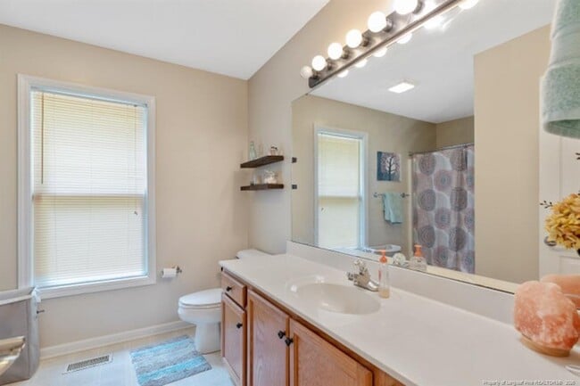 Building Photo - 303 Harbor Trce