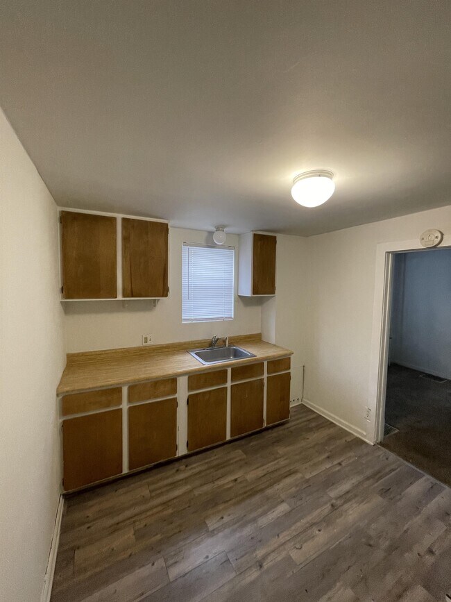 Building Photo - 68 N 7th Ave