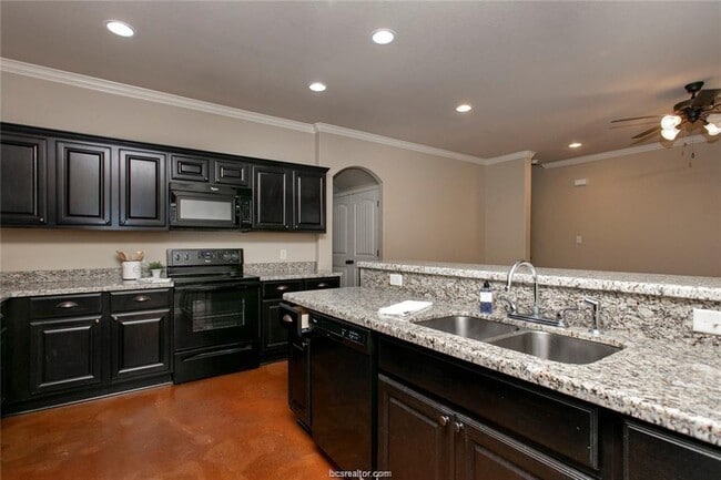 Building Photo - 3302 Wakewell Ct