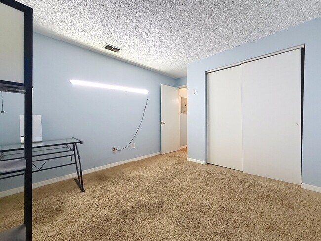 Building Photo - 4032 Tumble Wood Trl