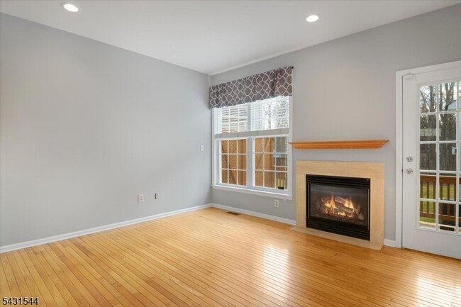 Building Photo - 145 Arrowgate Dr