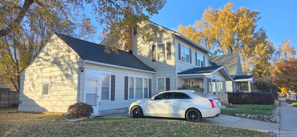 Building Photo - 511 N 4th St