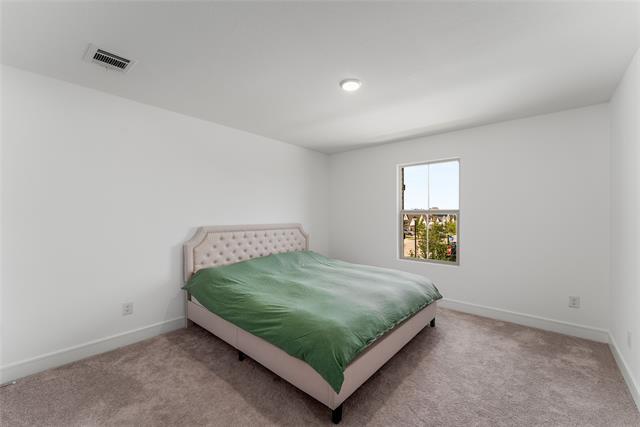 Building Photo - 1045 Bleriot Dr