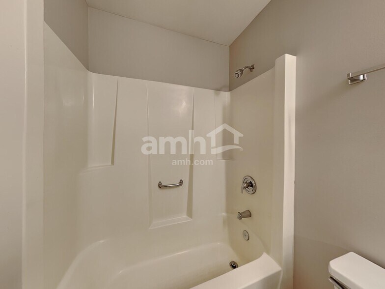 Building Photo - 25773 S Hoover Ct