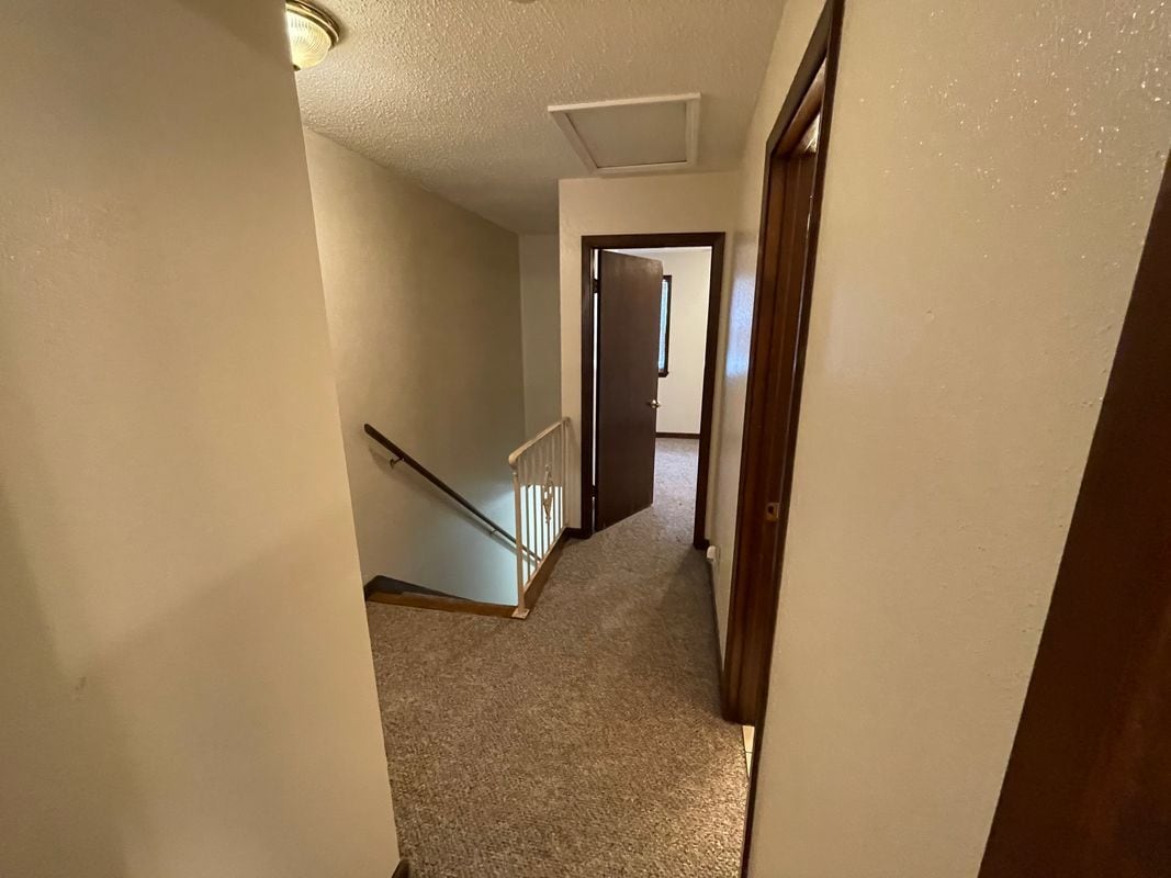 Building Photo - 1824 Hickory Ave