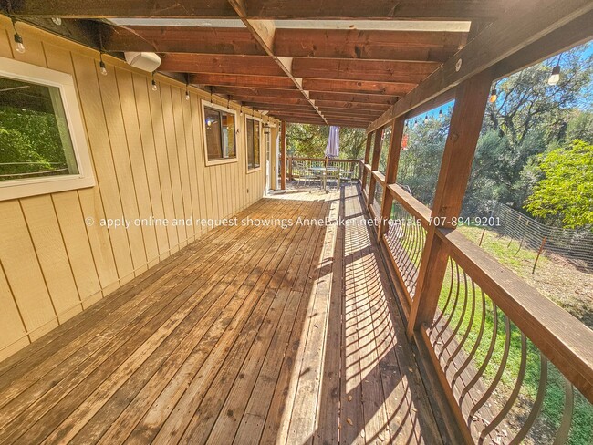 Building Photo - Exquisite Home among the Oak Trees