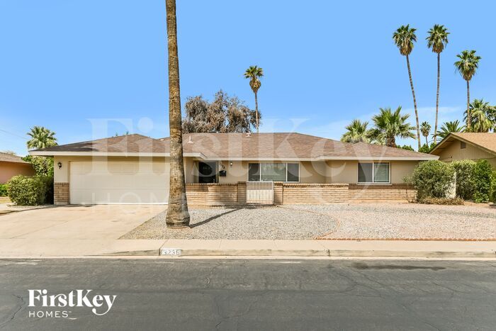 Primary Photo - 3238 S Evergreen Rd