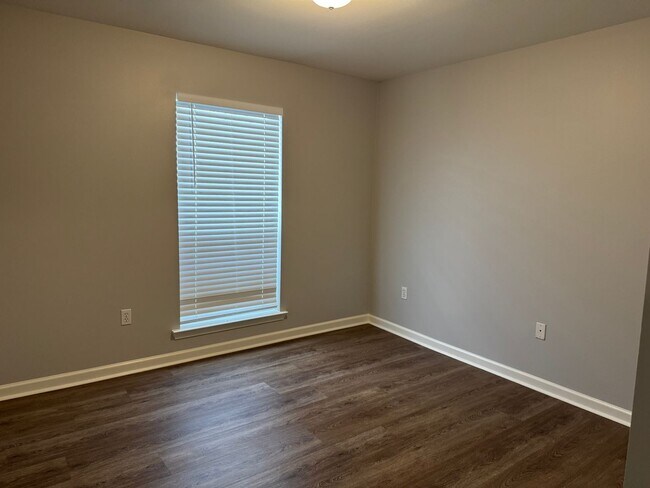 Building Photo - Beautiful 4 Bedroom Home for Lease in Denham Springs