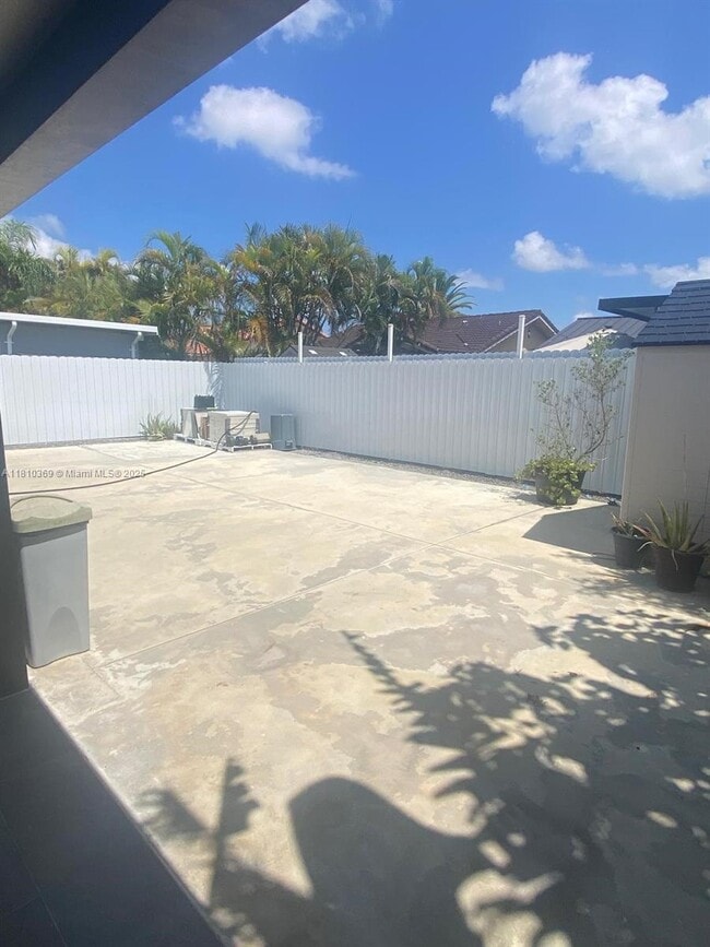 Building Photo - 14730 SW 57th Terrace