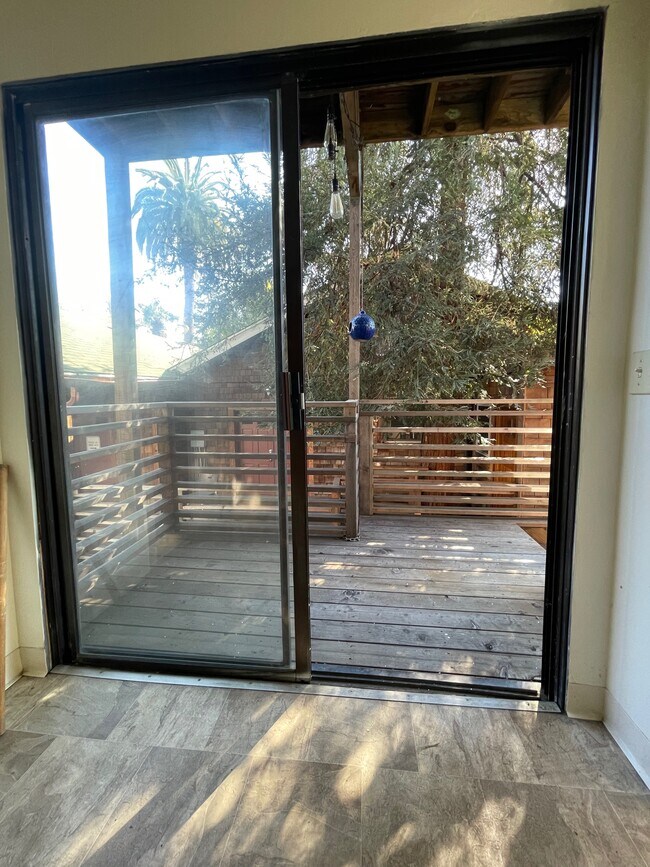 Building Photo - 2210 Parker St