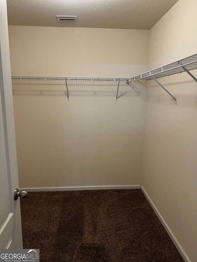 Building Photo - 306 Cedar Breeze Dr