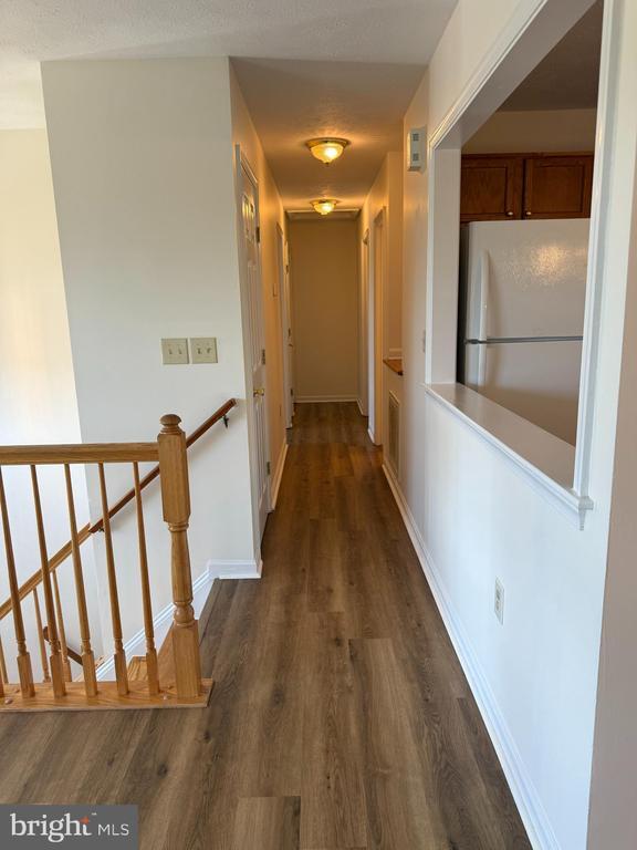 Building Photo - 1183 River Bend Ct