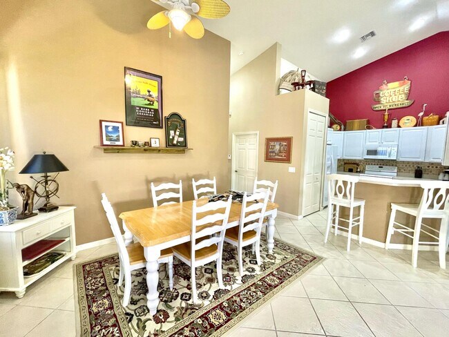 Building Photo - 8110 Carnoustie Pl