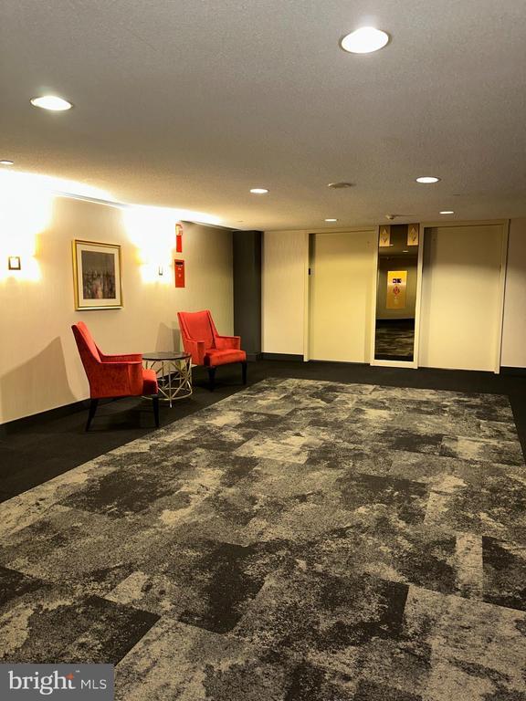 Building Photo - 1530 Key Blvd