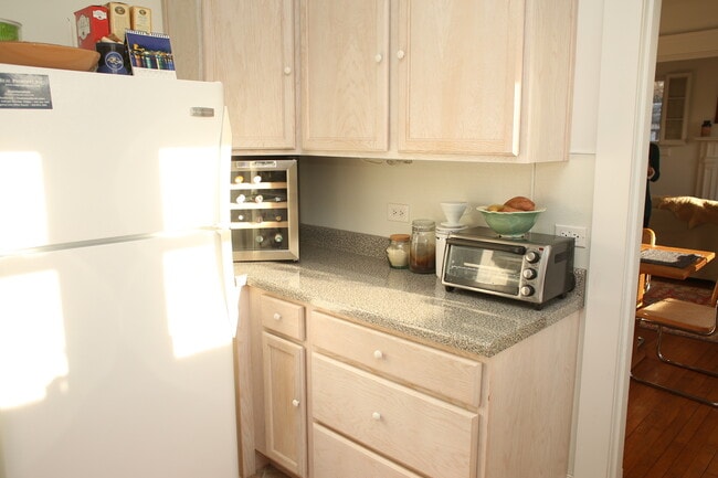 Building Photo - 119 Observatory Ave