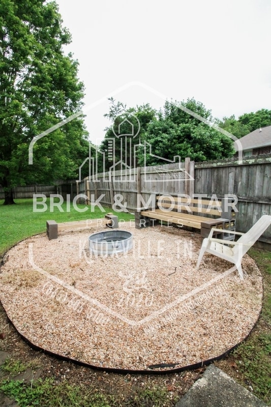 Building Photo - 1006 Davinci Ln