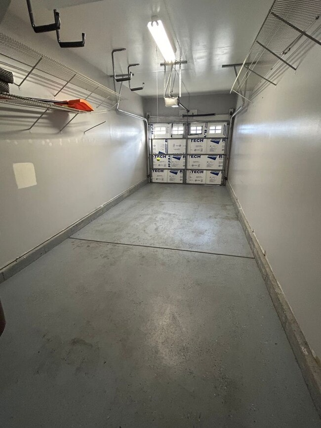 Building Photo - 2 Master Suites, 2.5 Bath Condo in West Jordan